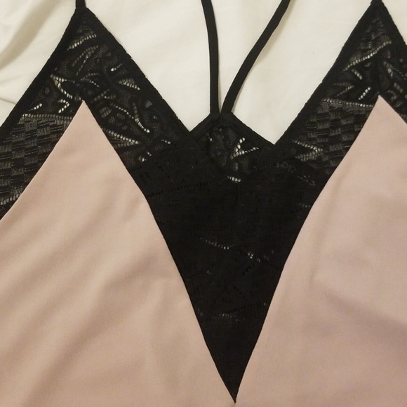 Express Top  - Picture 4 of 4